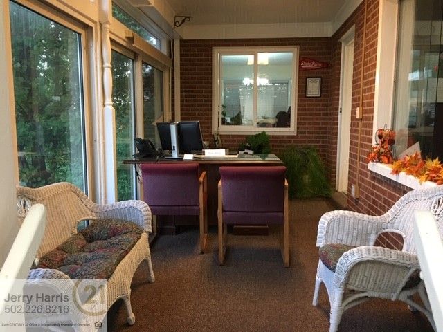 114 Thompson St, Frankfort, KY 40601